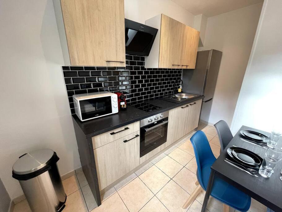 Appartement T2 Pour 3 Personnes Marseille Exterior photo