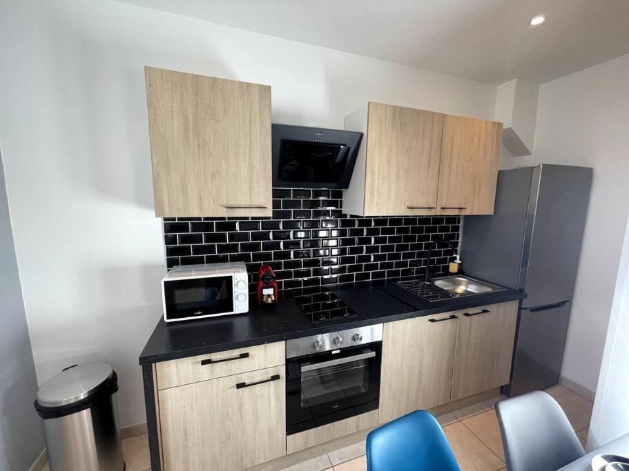 Appartement T2 Pour 3 Personnes Marseille Exterior photo