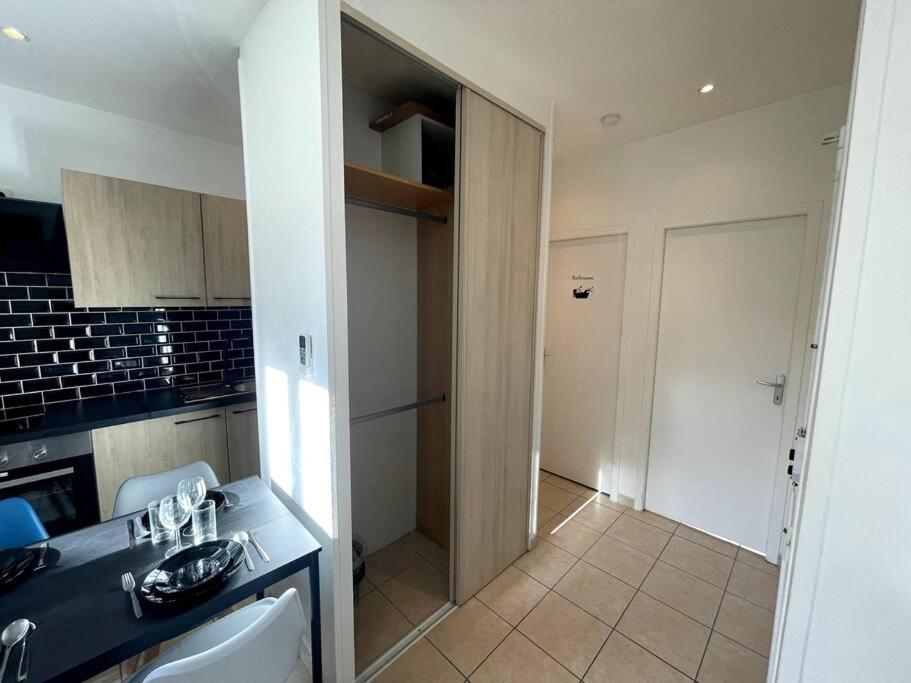 Appartement T2 Pour 3 Personnes Marseille Exterior photo